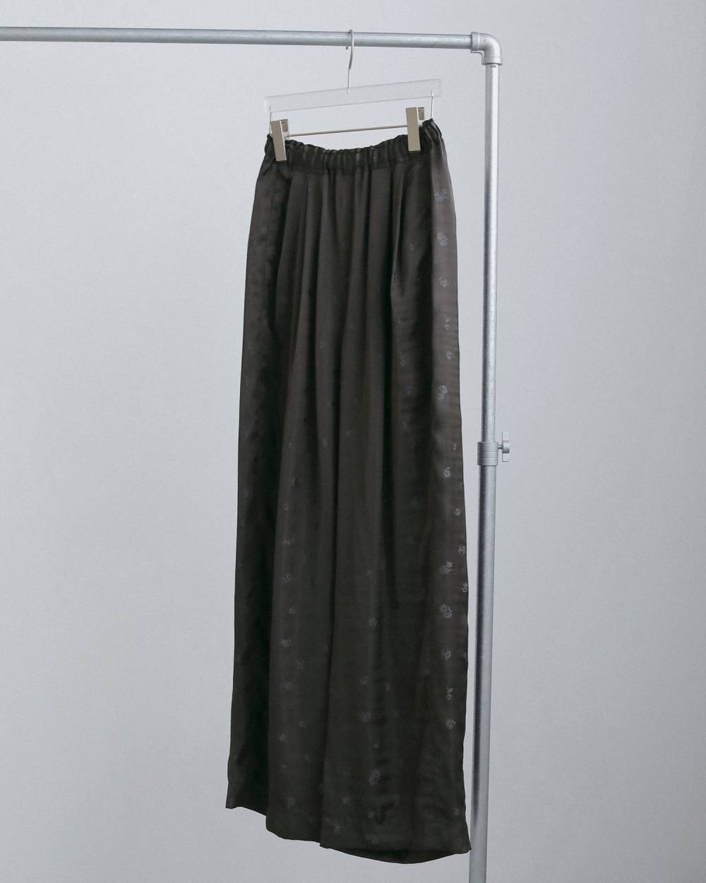Flower Jacquard Roughpants Flower Jacquard Roughpants,フラワー ジャカード ラフパンツ,62620717,ボトム,花柄,パンツ,ワイドパンツ,ànuke,アンヌーク,lifes,ライフズ,26ss,26fall,26aw