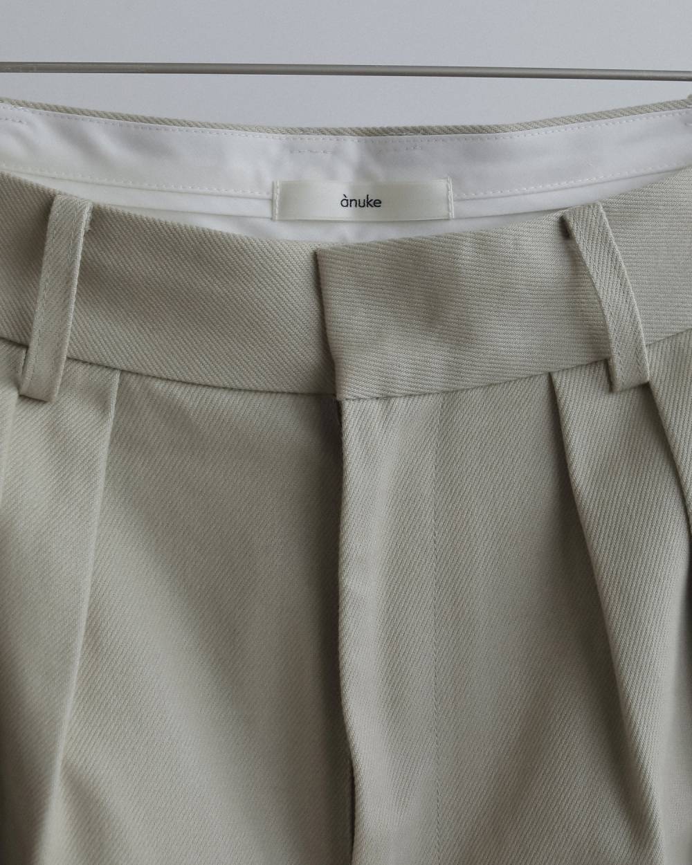 Peachtwill Tuck Pants Peachtwill Tuck Pants,ピーチツイル タック パンツ,62620719,ボトム,パンツ,タックパンツ,ワイドパンツ,ànuke,アンヌーク,lifes,ライフズ,26fall,26aw