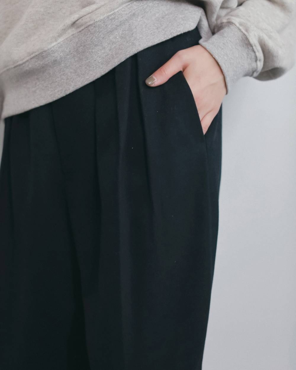 Peachtwill Tuck Pants Peachtwill Tuck Pants,ピーチツイル タック パンツ,62620719,ボトム,パンツ,タックパンツ,ワイドパンツ,ànuke,アンヌーク,lifes,ライフズ,26fall,26aw