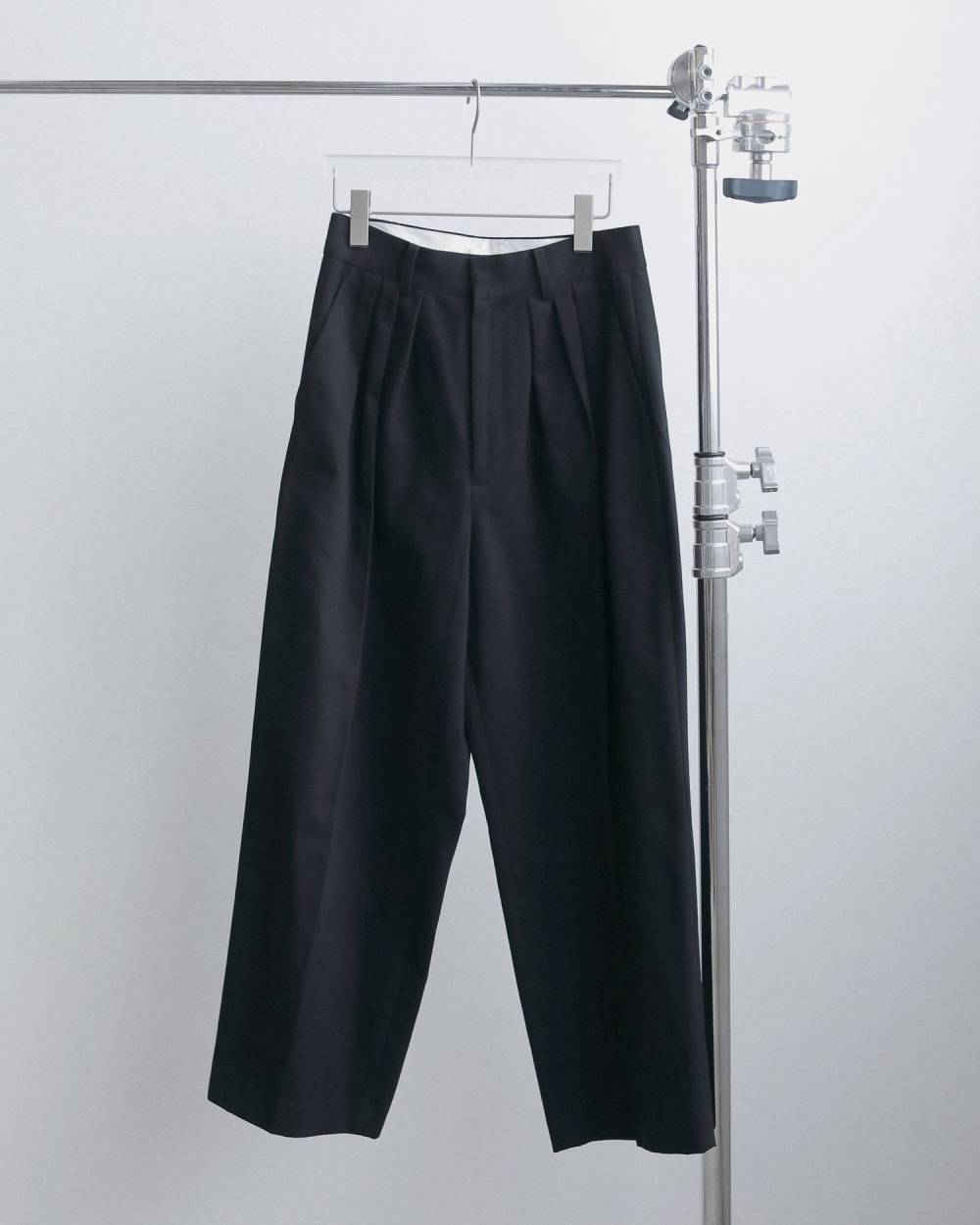 Peachtwill Tuck Pants Peachtwill Tuck Pants,ピーチツイル タック パンツ,62620719,ボトム,パンツ,タックパンツ,ワイドパンツ,ànuke,アンヌーク,lifes,ライフズ,26fall,26aw