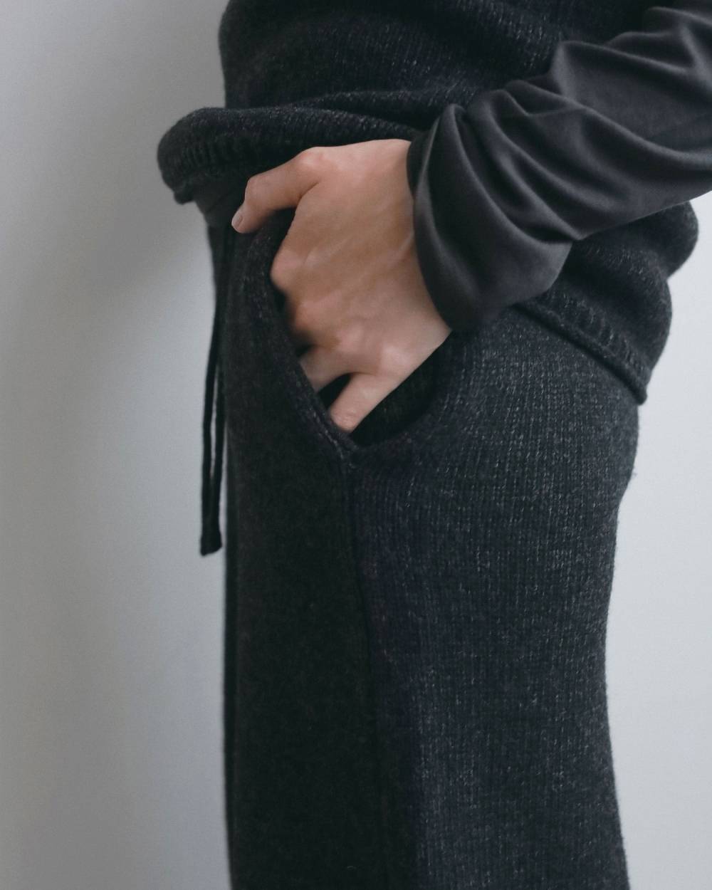 Knit Cocoon Pants Knit Cocoon Pants,ニット コクーン パンツ,62620721,ボトム,パンツ,ニットパンツ,ànuke,アンヌーク,lifes,ライフズ,26fall,26aw