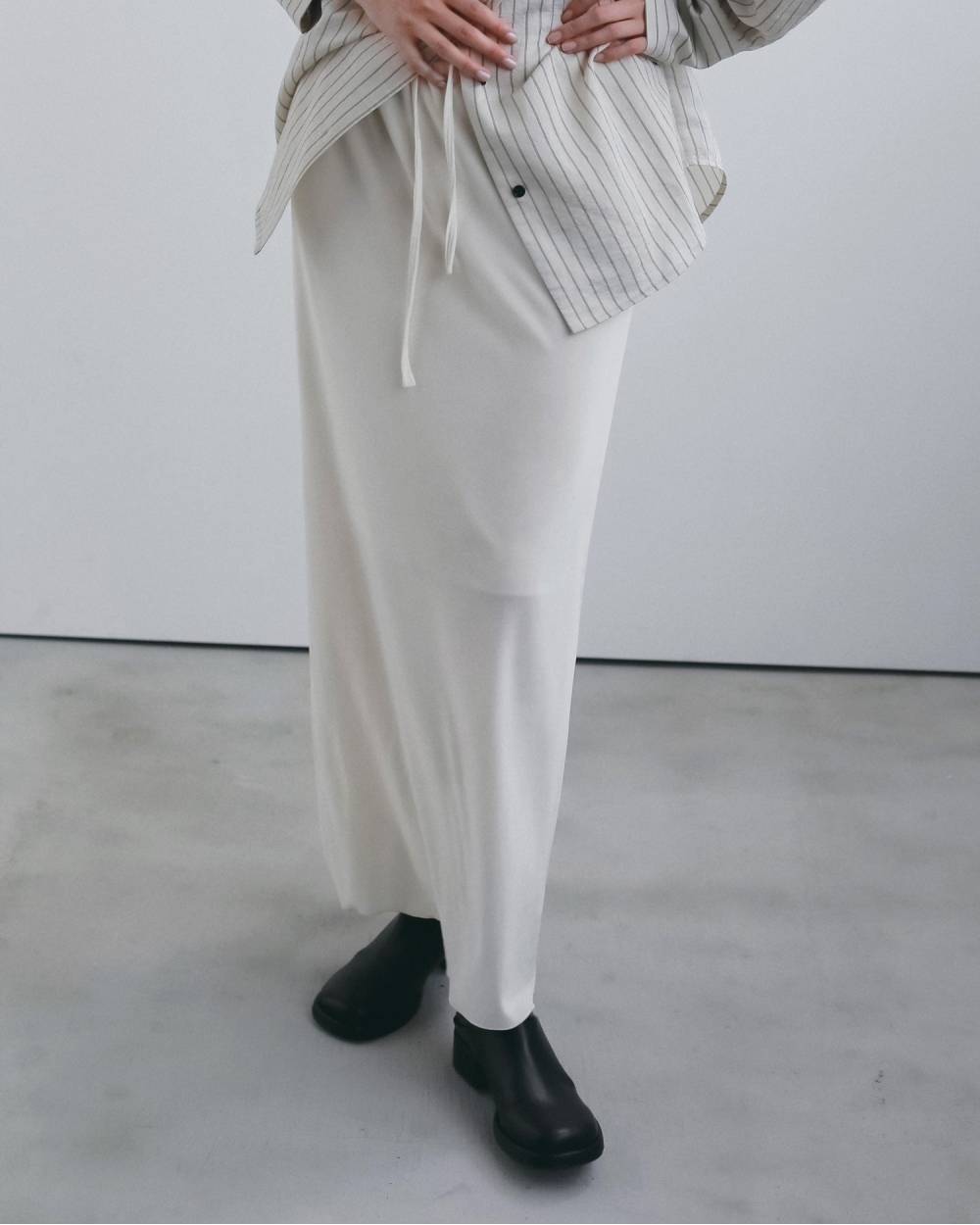 Velour Pencil SK Velour Pencil SK,ベロア ペンシル スカート,62620808,ボトム,スカート,ベロア,ペンシルスカート,ànuke,アンヌーク,lifes,ライフズ,26fall,26aw
