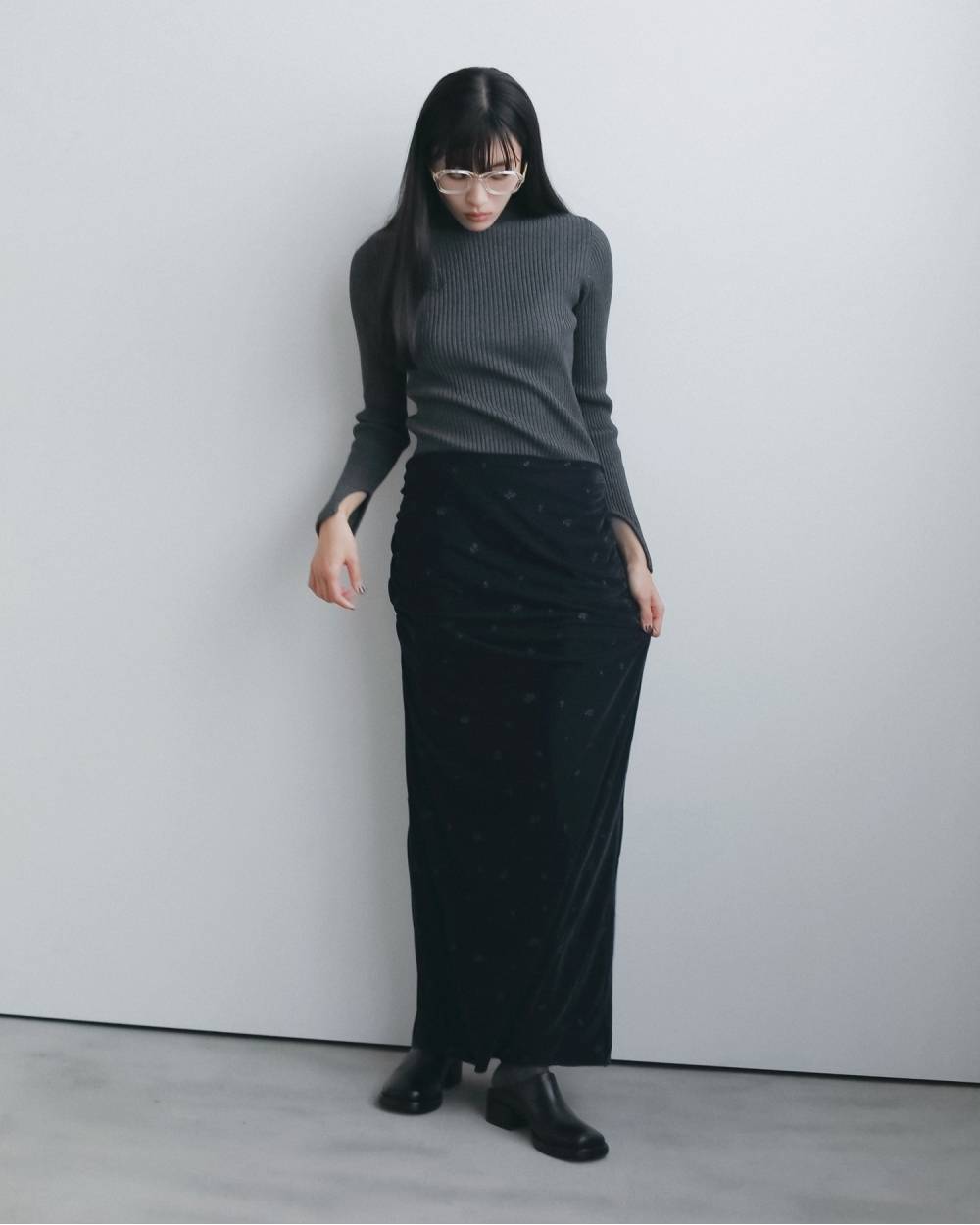 Embroidery Flower Velourskirt Embroidery Flower Velourskirt,エンブロイダリー フラワー ベロアスカート,62620809,スカート,ベロアスカート,刺繍,花柄,ボトム,ロングスカート,ànuke,アンヌーク,lifes,ライフズ,26fall,26aw
