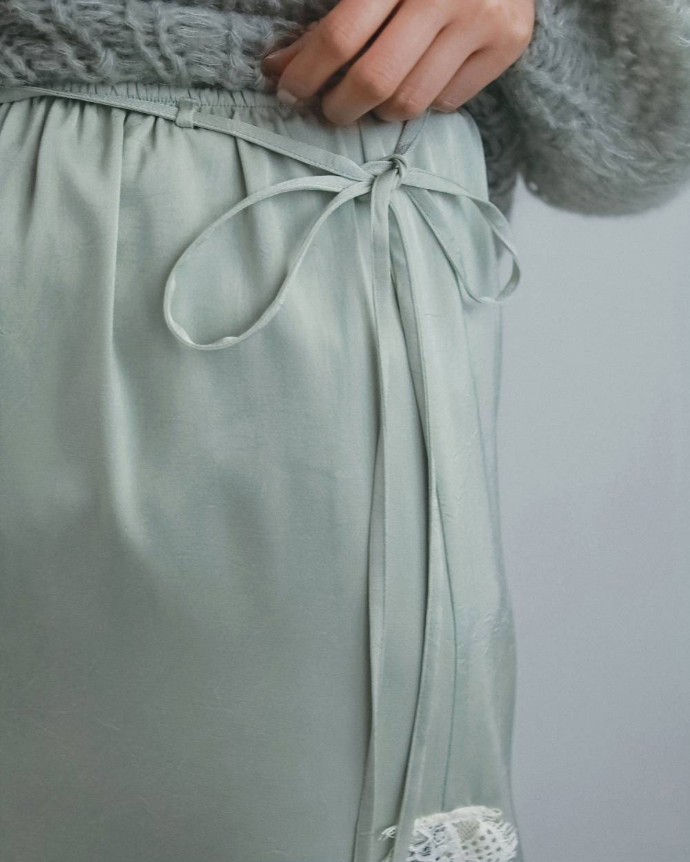 Satin Lace Skirt Satin Lace Skirt,サテン レース スカート,62620810,ボトム,スカート,レーススカート,ànuke,アンヌーク,lifes,ライフズ,26fall,26aw