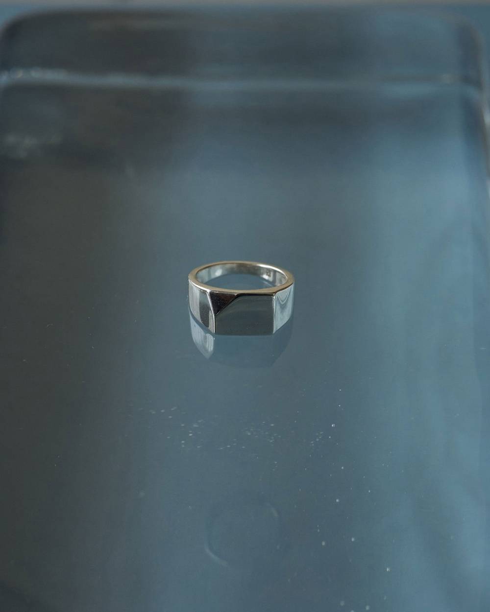 Square Pinky Ring Square Pinky Ring,スクエア ピンキー リング,62620901,リング,指輪,ピンキー,小指,アクセサリー,アクセ,ànuke,アンヌーク,lifes,ライフズ,26ss,26fall,26aw