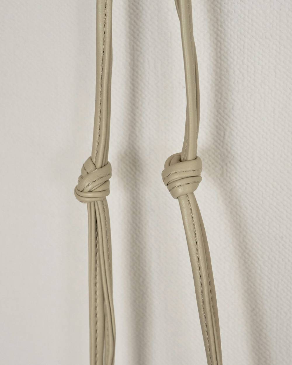 Ecoleather Pleats Purse Ecoleather Pleats Purse,エコレザー プリーツ パース,62621016,バック,グッズ,巾着バッグ,小物,ànuke,アンヌーク,lifes,ライフズ,26ss,26fall,26aw
