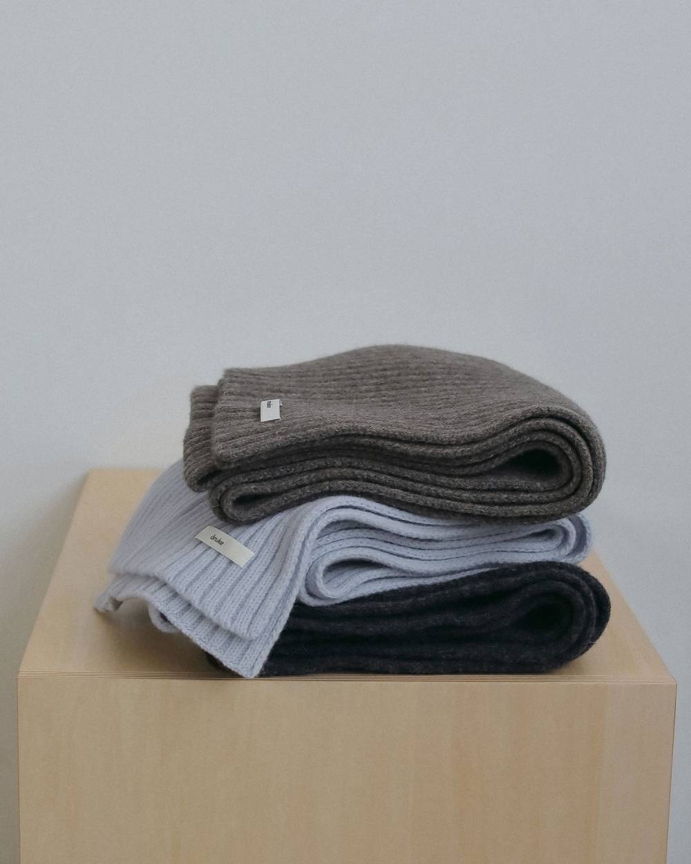 Rib Knit Stole Rib Knit Stole,リブニット ストール,62621023,ストール,ニット,ウール,マフラー,グッズ,小物,ànuke,アンヌーク,lifes,ライフズ,26fall,26aw