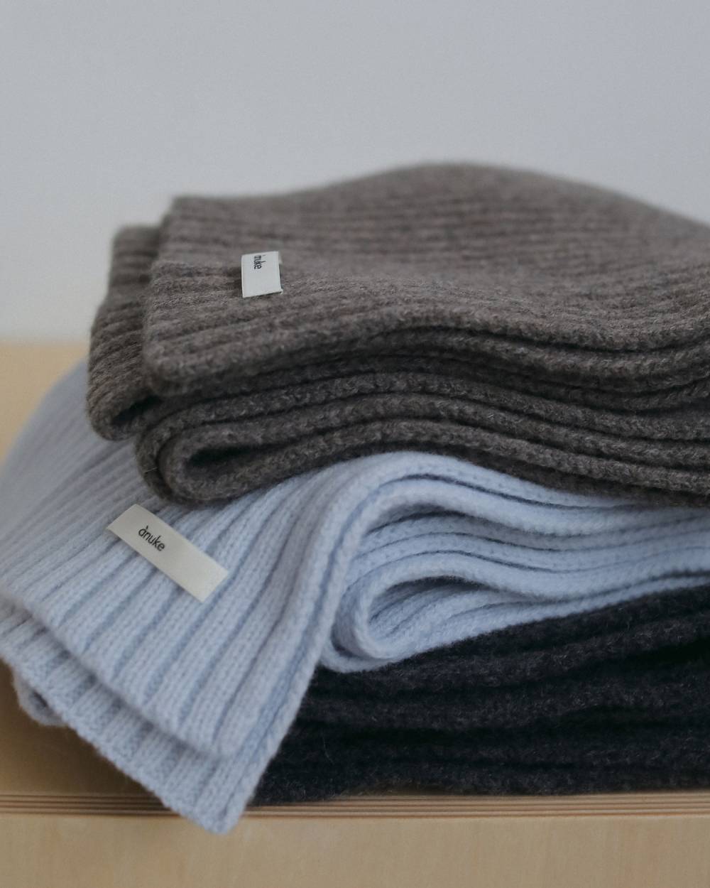 Rib Knit Stole Rib Knit Stole,リブニット ストール,62621023,ストール,ニット,ウール,マフラー,グッズ,小物,ànuke,アンヌーク,lifes,ライフズ,26fall,26aw