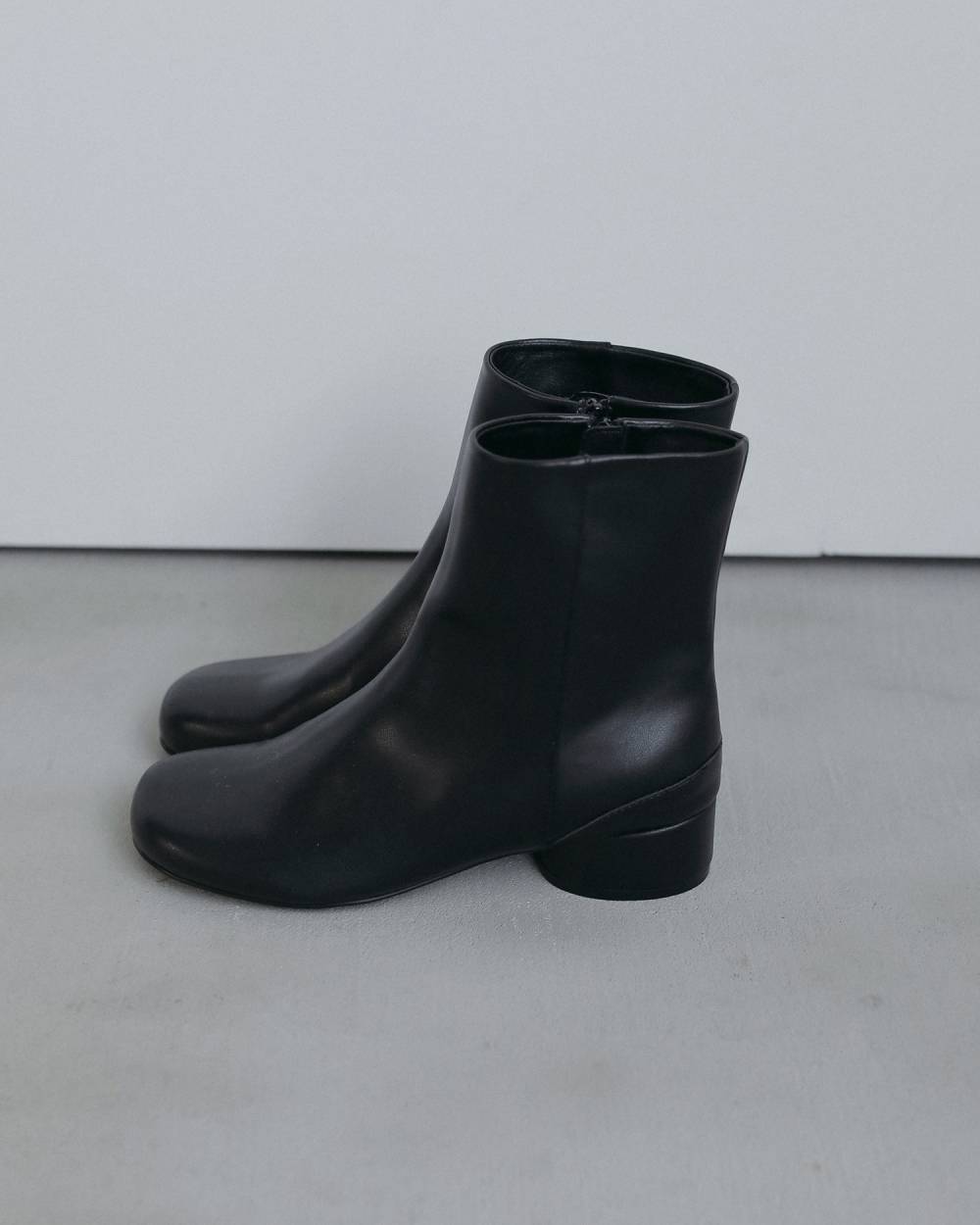 Lowheel Short Boots Lowheel Short Boots,ローヒール ショートブーツ,62621030,ブーツ,靴,シューズ,ショートブーツ,ローヒール,ànuke,アンヌーク,lifes,ライフズ,26fall,26aw
