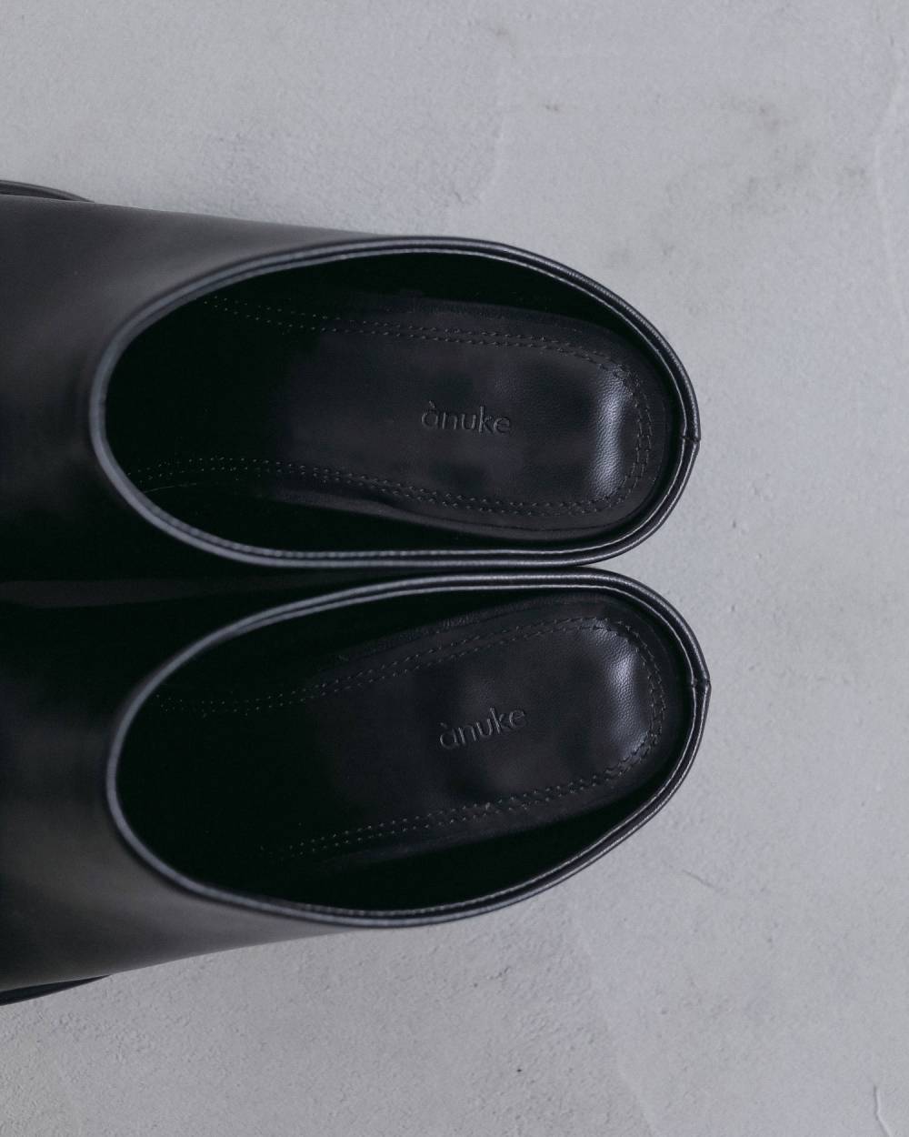 Square Heel Slip-on Square Heel Slip-on,スクエア ヒール スリッポン,62621032,靴,シューズ,スリッポン,エコレザースリッポン,ànuke,アンヌーク,lifes,ライフズ,26fall,26aw