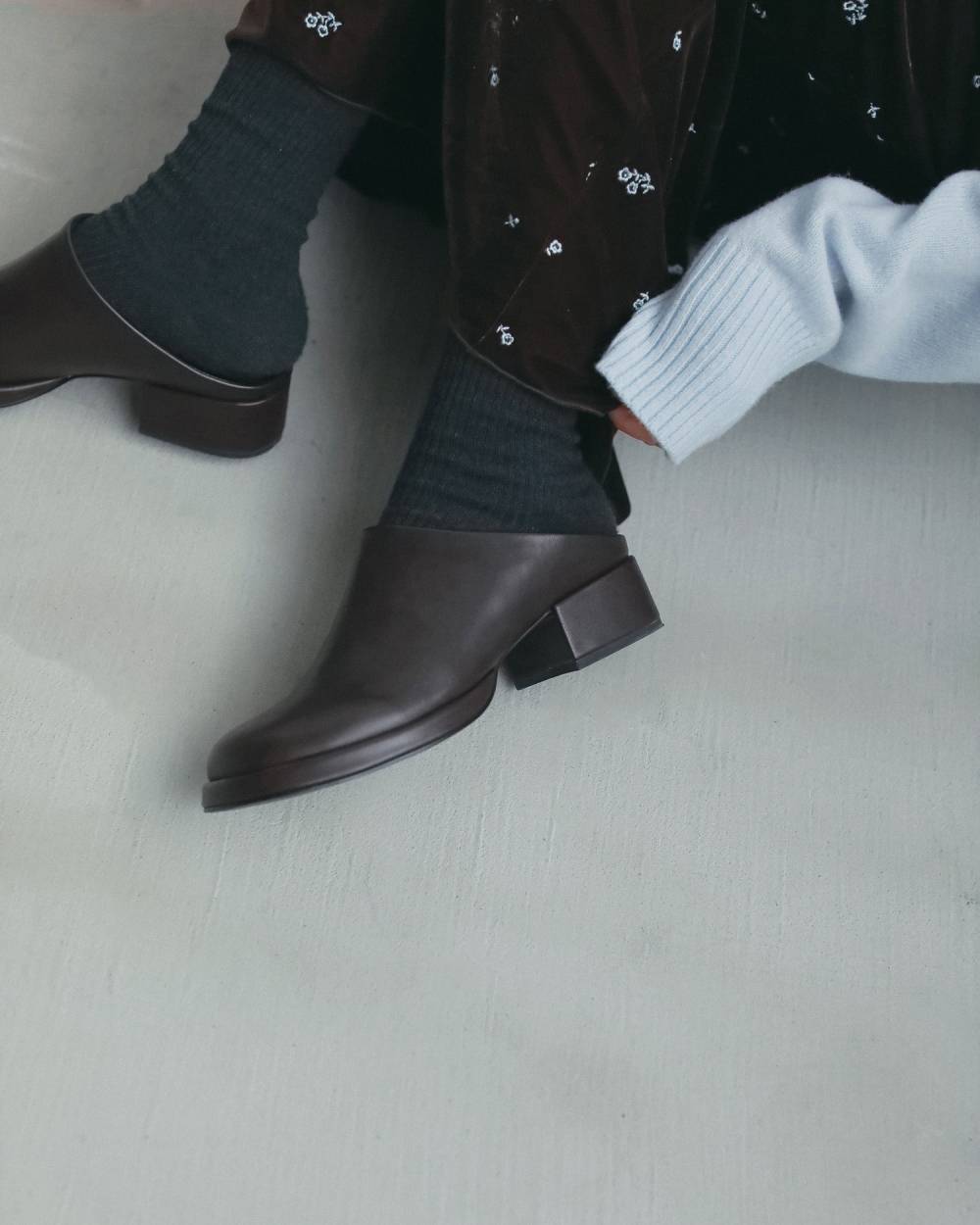 Square Heel Slip-on Square Heel Slip-on,スクエア ヒール スリッポン,62621032,靴,シューズ,スリッポン,エコレザースリッポン,ànuke,アンヌーク,lifes,ライフズ,26fall,26aw