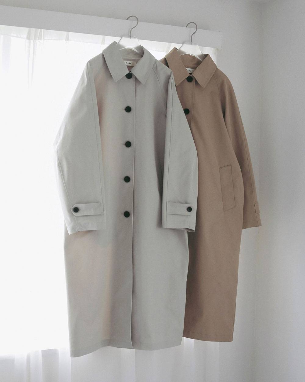 Soutiencollar Twill Coat Soutiencollar Twill Coat,ステンカラー ツイル コート,62710001,アウター,コート,ロングコート,羽織,ànuke,アンヌーク,lifes,ライフズ,27ss
