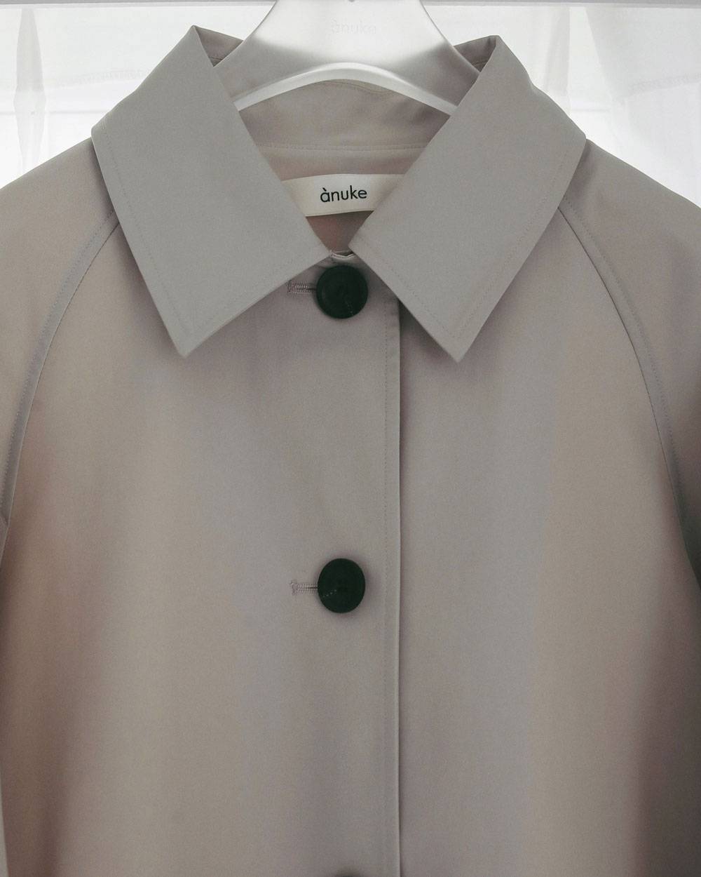 Soutiencollar Twill Coat Soutiencollar Twill Coat,ステンカラー ツイル コート,62710001,アウター,コート,ロングコート,羽織,ànuke,アンヌーク,lifes,ライフズ,27ss