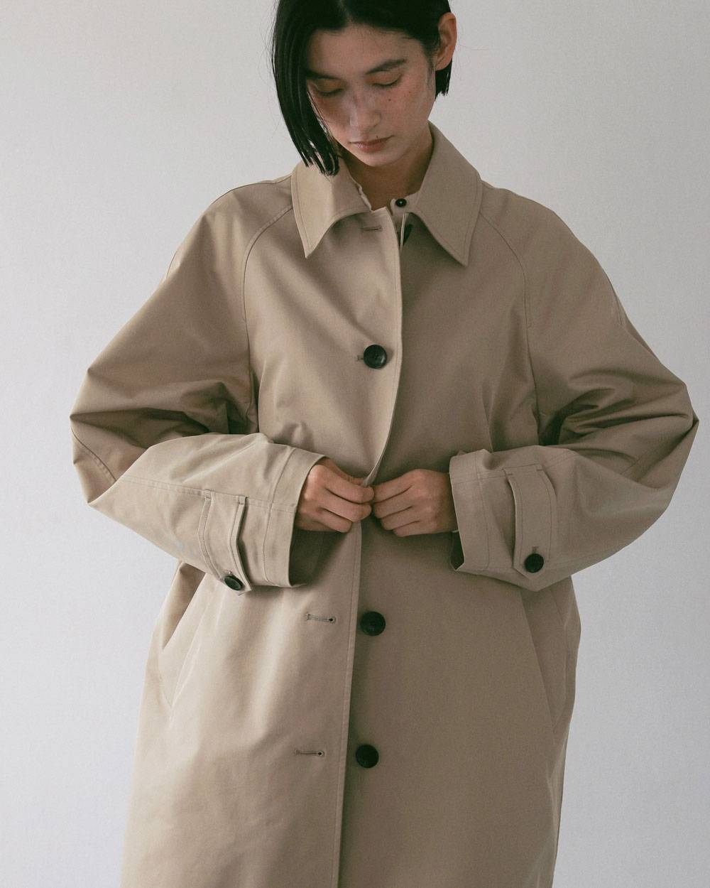 Soutiencollar Twill Coat Soutiencollar Twill Coat,ステンカラー ツイル コート,62710001,アウター,コート,ロングコート,羽織,ànuke,アンヌーク,lifes,ライフズ,27ss
