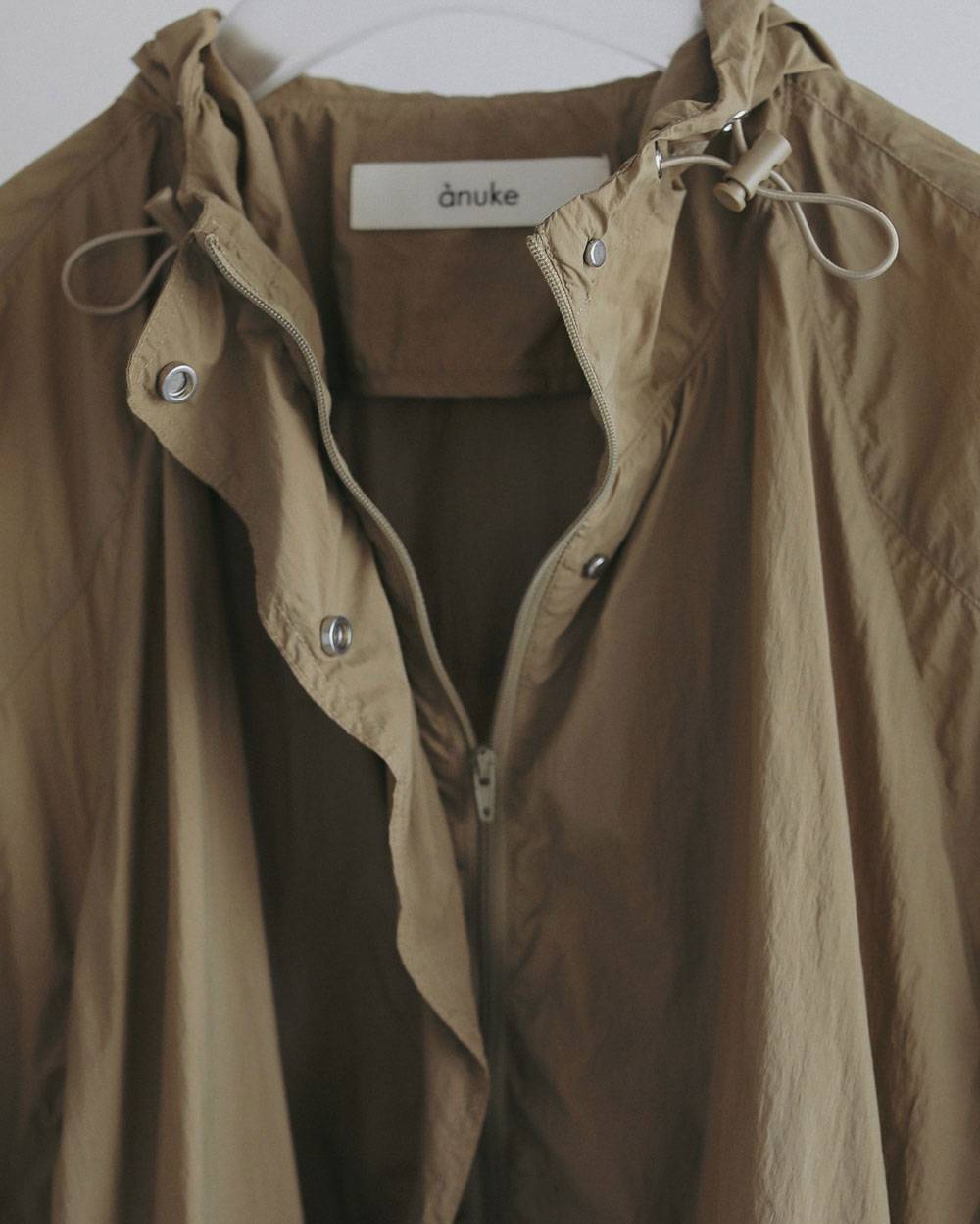 Sheer Track Blouson Sheer Track Blouson,シアー トラック ブルゾン,62710201,アウター,ブルゾン,ナイロン,羽織,軽アウター,シアー,透け感,ànuke,アンヌーク,lifes,ライフズ,27ss