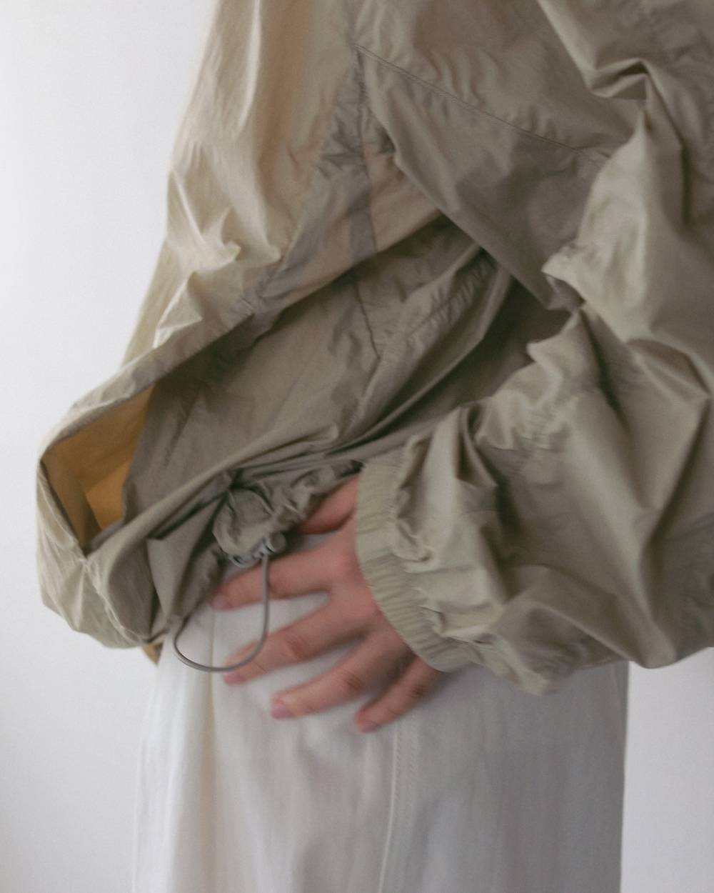 Sheer Track Blouson Sheer Track Blouson,シアー トラック ブルゾン,62710201,アウター,ブルゾン,ナイロン,羽織,軽アウター,シアー,透け感,ànuke,アンヌーク,lifes,ライフズ,27ss