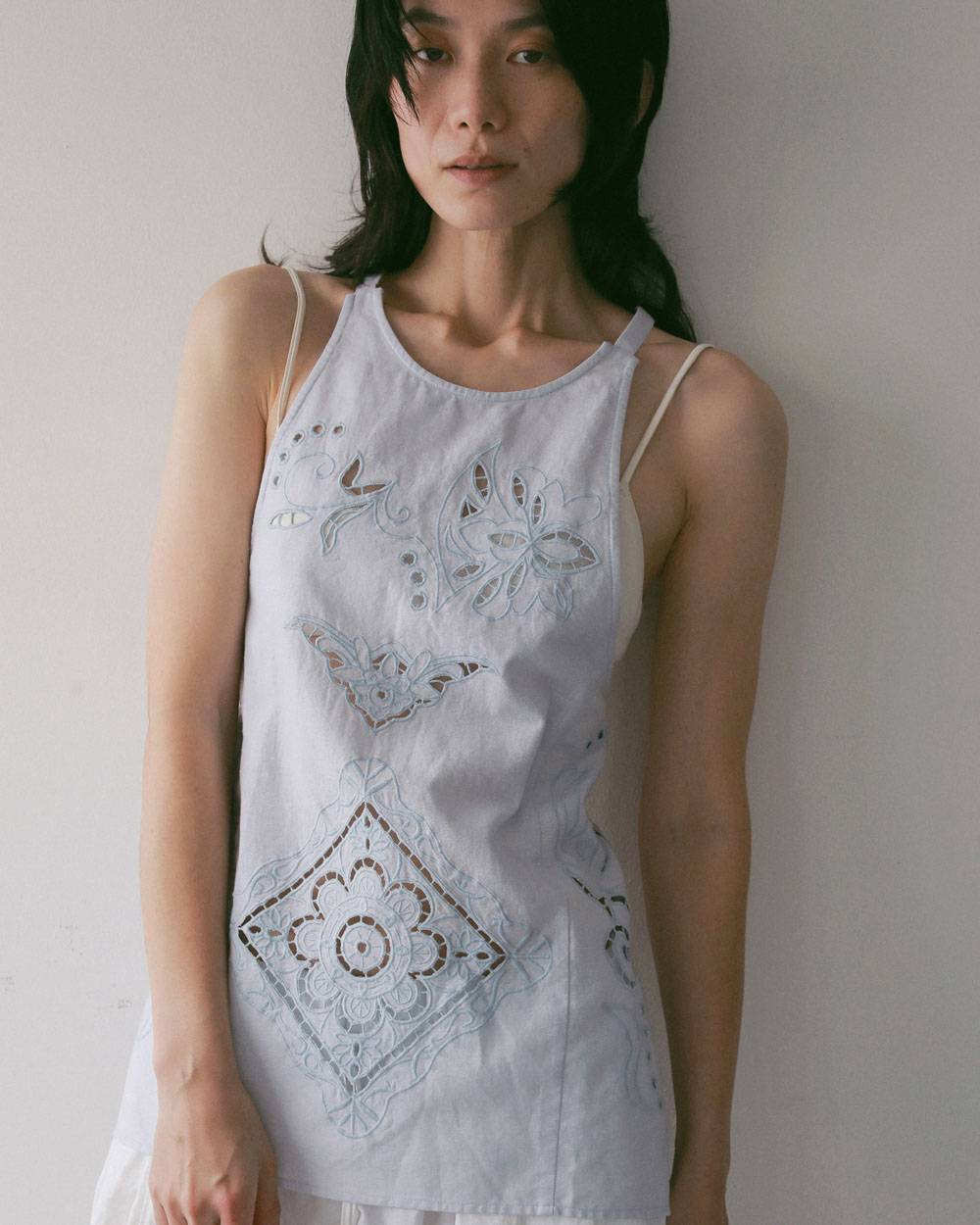 Cutwork Lace Apron Cutwork Lace Apron,カットワーク レース エプロン,62710403,エプロン,刺繍,インド製,エプロントップス,トップス,ànuke,アンヌーク,lifes,ライフズ,27ss