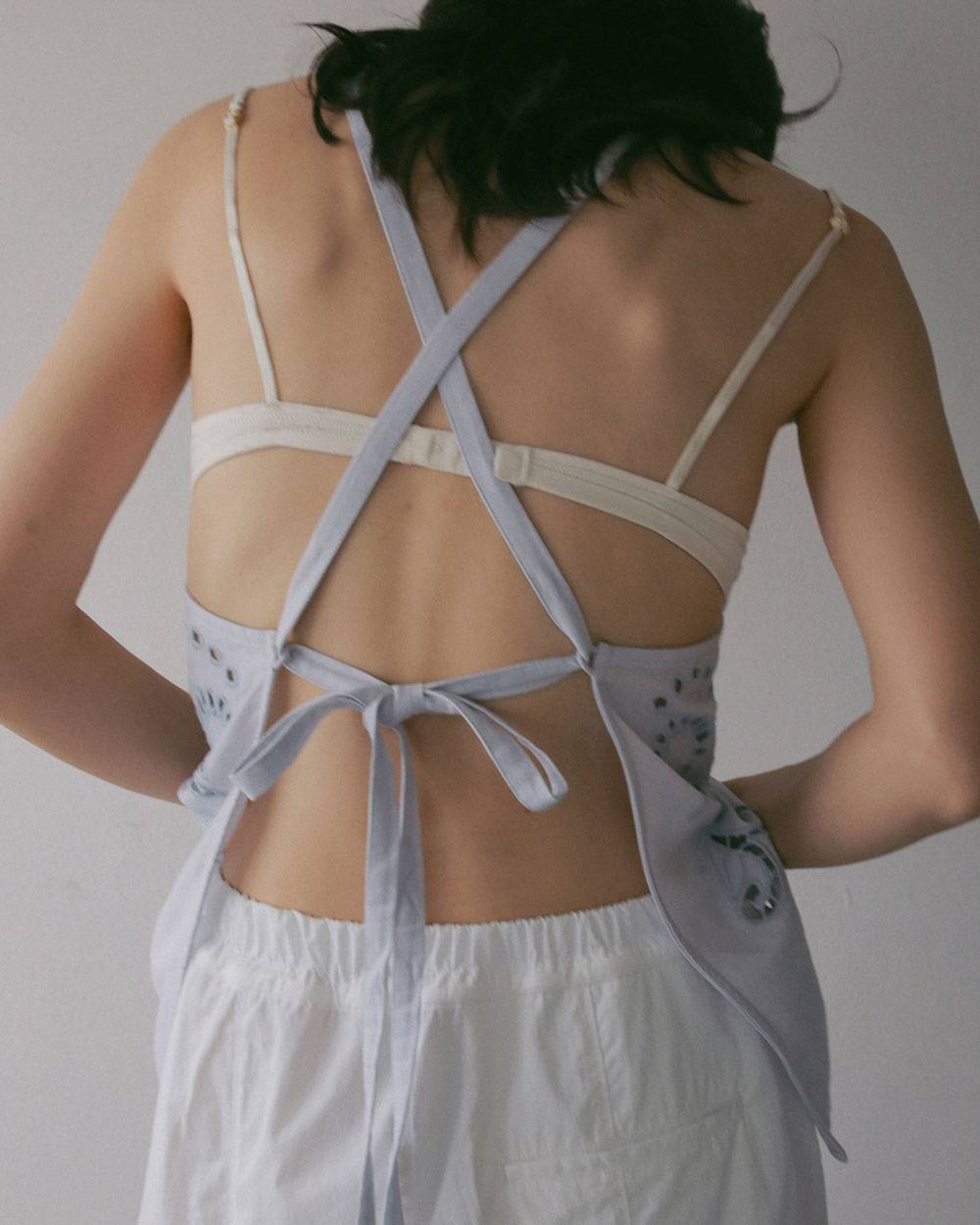 Cutwork Lace Apron Cutwork Lace Apron,カットワーク レース エプロン,62710403,エプロン,刺繍,インド製,エプロントップス,トップス,ànuke,アンヌーク,lifes,ライフズ,27ss
