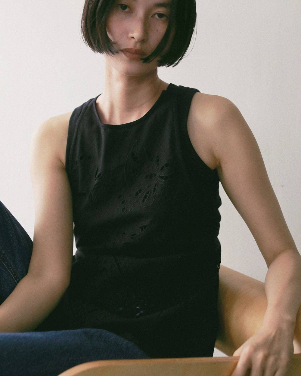 Cutwork Lace Apron Cutwork Lace Apron,カットワーク レース エプロン,62710403,エプロン,刺繍,インド製,エプロントップス,トップス,ànuke,アンヌーク,lifes,ライフズ,27ss