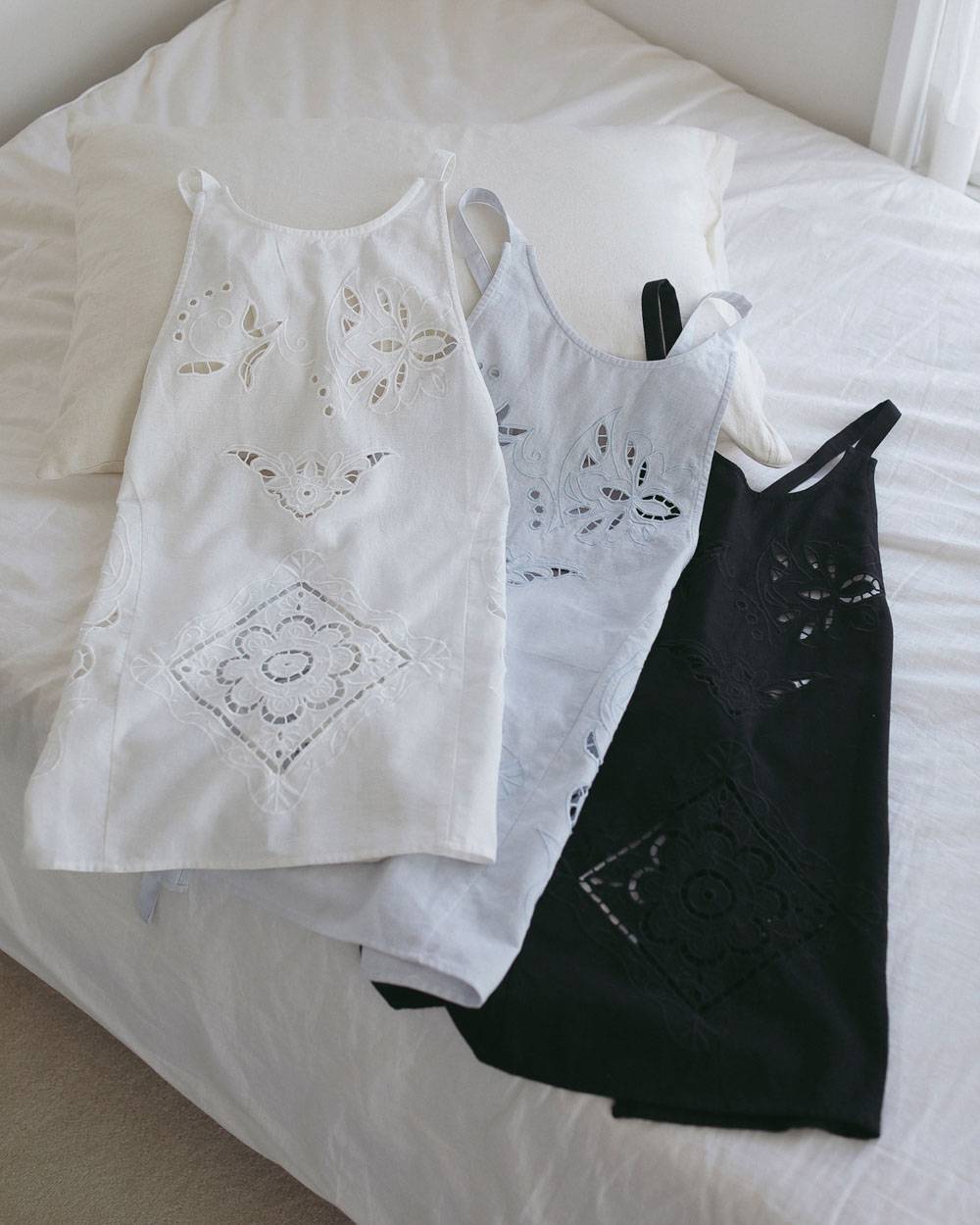 Cutwork Lace Apron Cutwork Lace Apron,カットワーク レース エプロン,62710403,エプロン,刺繍,インド製,エプロントップス,トップス,ànuke,アンヌーク,lifes,ライフズ,27ss