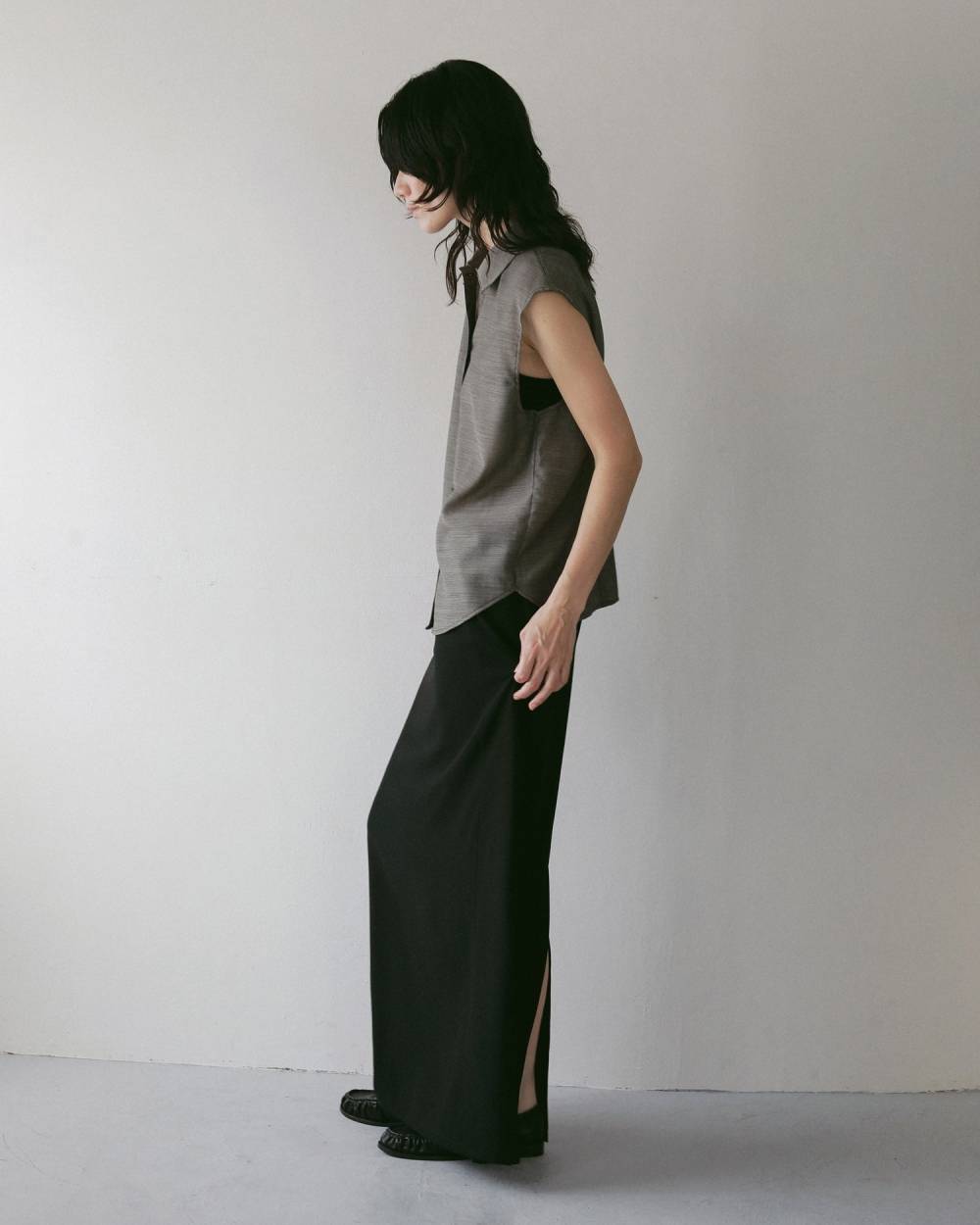 Woolchambray Sleeveless Shirts Woolchambray Sleeveless Shirts,ウールシャンブレー スリーブレス シャツ,62710405,トップス,シャツ,SH,ブラウス,ノースリ,ノースリーブ,ウール,ànuke,アンヌーク,lifes,ライフズ,27ss