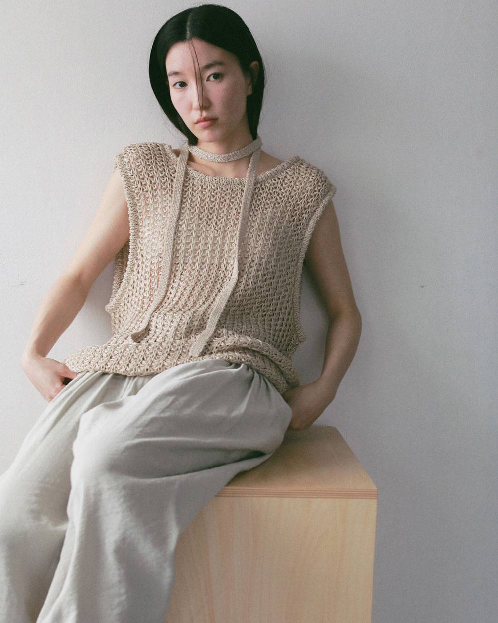 Paperyarn Knit Vest Paperyarn Knit Vest,ペーパーヤーン ニット ベスト,62710510,トップス,ベスト,ニットベスト,ニット,タンク,タンクトップ,ノースリーブ,ノースリ,ànuke,アンヌーク,lifes,ライフズ,27ss