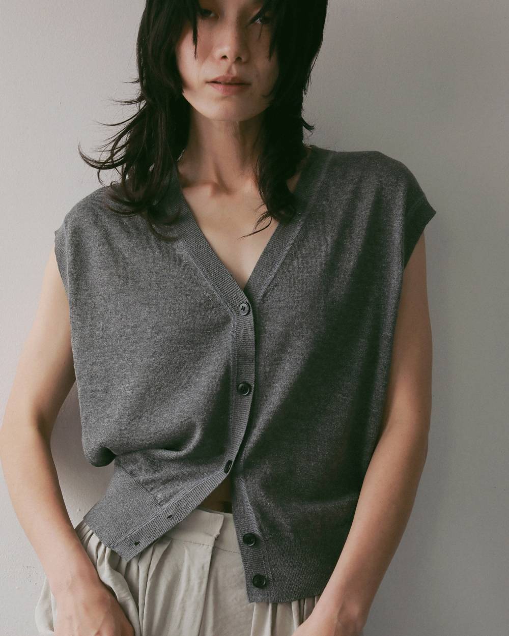 Vneck Botton Vest Vneck Botton Vest,Vネック ボタン ベスト,62710521,ベスト,ニットベスト,トップス,ànuke,アンヌーク,lifes,ライフズ,27ss