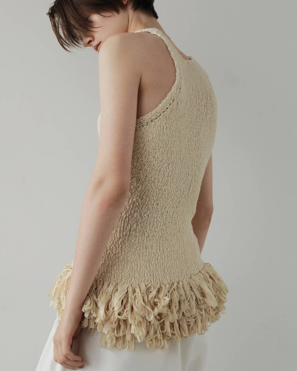 Americansleeve Fringe Tops Americansleeve Fringe Tops,アメリカンスリーブ フリンジ トップス,62710526,トップス,ニット,ニットトップス,ノースリーブ,ノースリ,タンク,タンクトップ,ànuke,アンヌーク,lifes,ライフズ,27ss