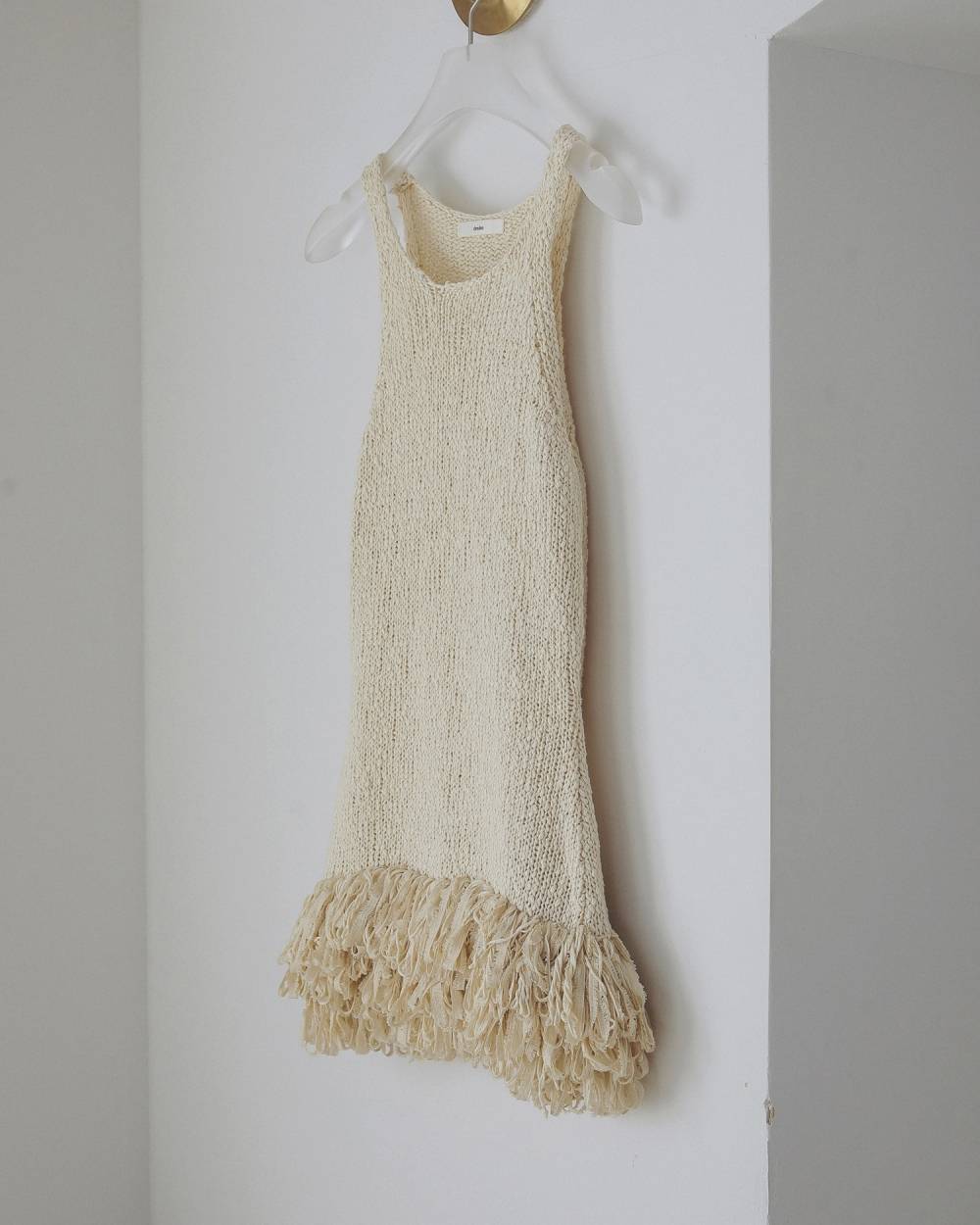Americansleeve Fringe Tops Americansleeve Fringe Tops,アメリカンスリーブ フリンジ トップス,62710526,トップス,ニット,ニットトップス,ノースリーブ,ノースリ,タンク,タンクトップ,ànuke,アンヌーク,lifes,ライフズ,27ss