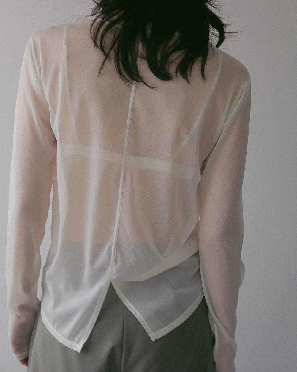 Slit Chiffon Tops Slit Chiffon Tops,スリット シフォン トップス,62710606,トップス,シアートップス,透け感,シアー,ànuke,アンヌーク,lifes,ライフズ,27ss