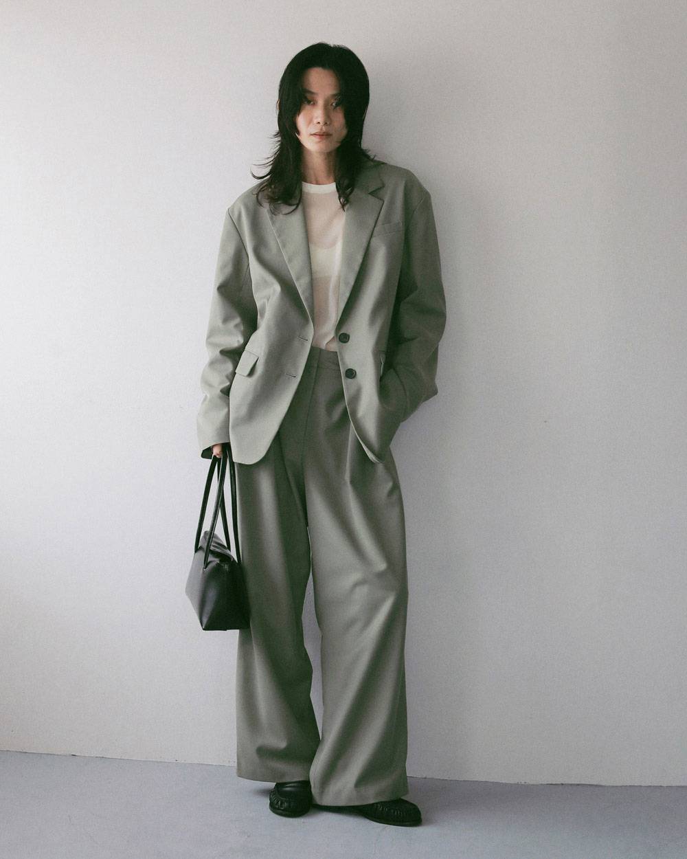 Slit Chiffon Tops Slit Chiffon Tops,スリット シフォン トップス,62710606,トップス,シアートップス,透け感,シアー,ànuke,アンヌーク,lifes,ライフズ,27ss