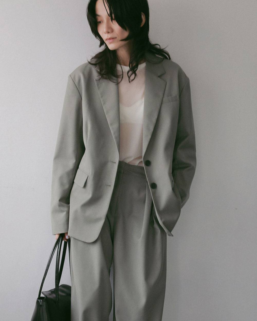 Slit Chiffon Tops Slit Chiffon Tops,スリット シフォン トップス,62710606,トップス,シアートップス,透け感,シアー,ànuke,アンヌーク,lifes,ライフズ,27ss