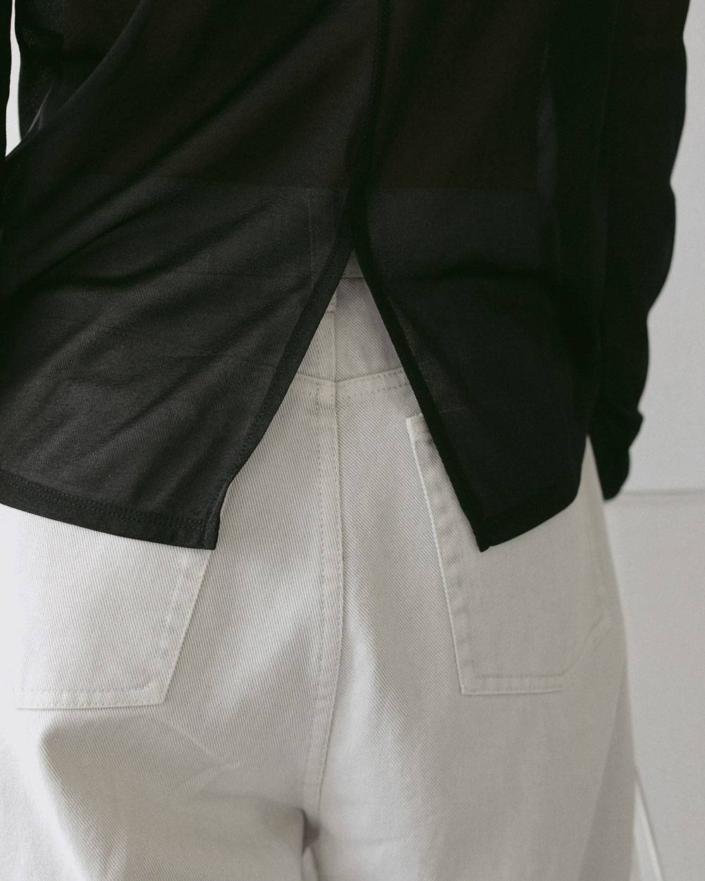 Slit Chiffon Tops Slit Chiffon Tops,スリット シフォン トップス,62710606,トップス,シアートップス,透け感,シアー,ànuke,アンヌーク,lifes,ライフズ,27ss