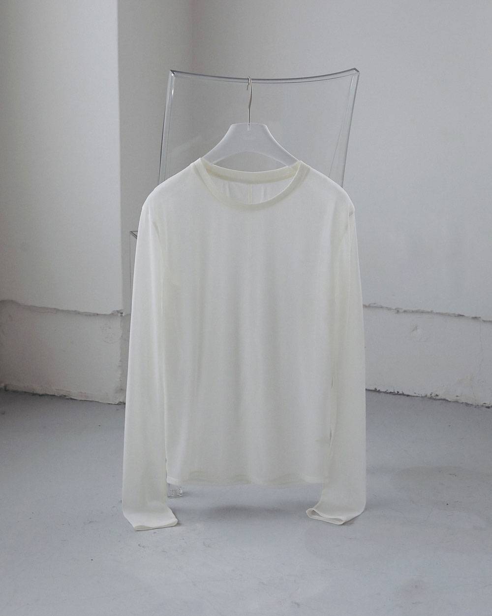 Slit Chiffon Tops Slit Chiffon Tops,スリット シフォン トップス,62710606,トップス,シアートップス,透け感,シアー,ànuke,アンヌーク,lifes,ライフズ,27ss