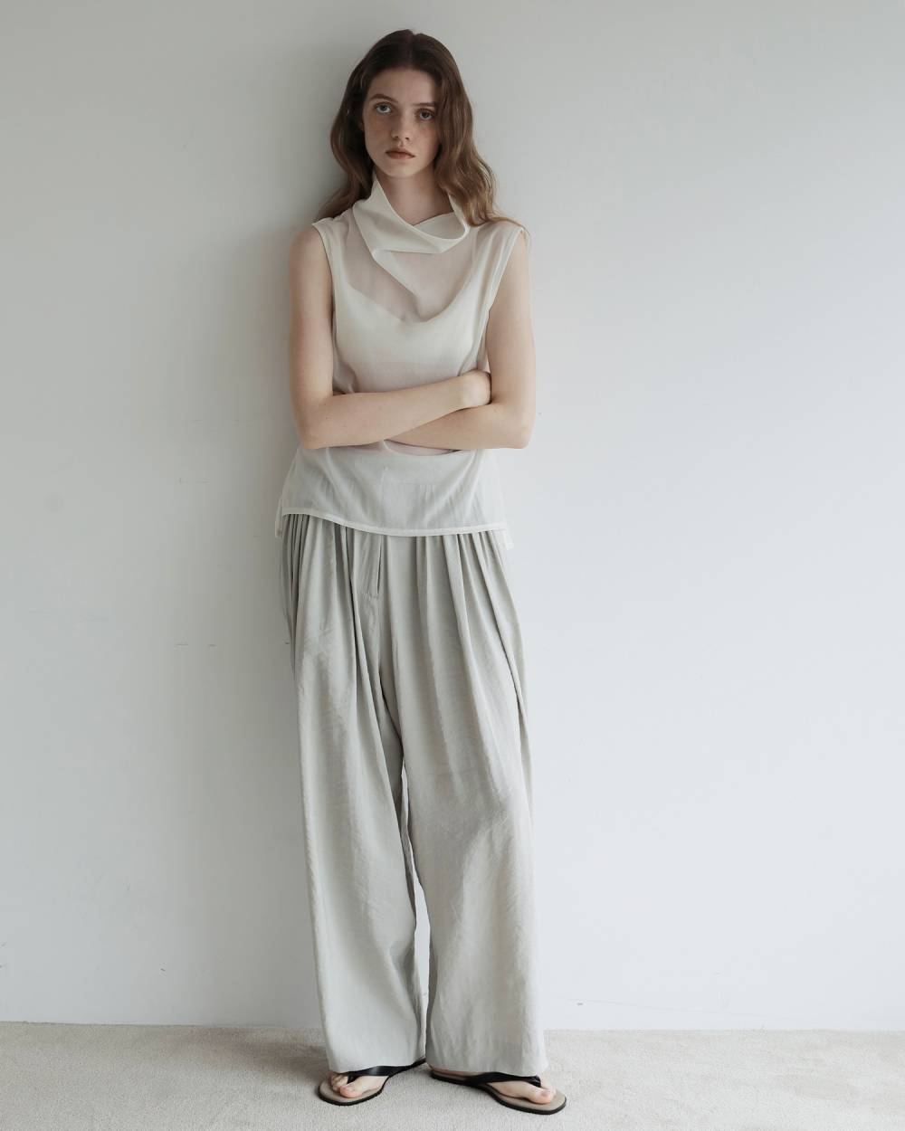 Sleeveless Chiffon Tops Sleeveless Chiffon Tops,スリーブレス シフォン トップス,62710624,トップス,ノースリーブ,シフォントップス,ハイネック,ànuke,アンヌーク,lifes,ライフズ,27ss