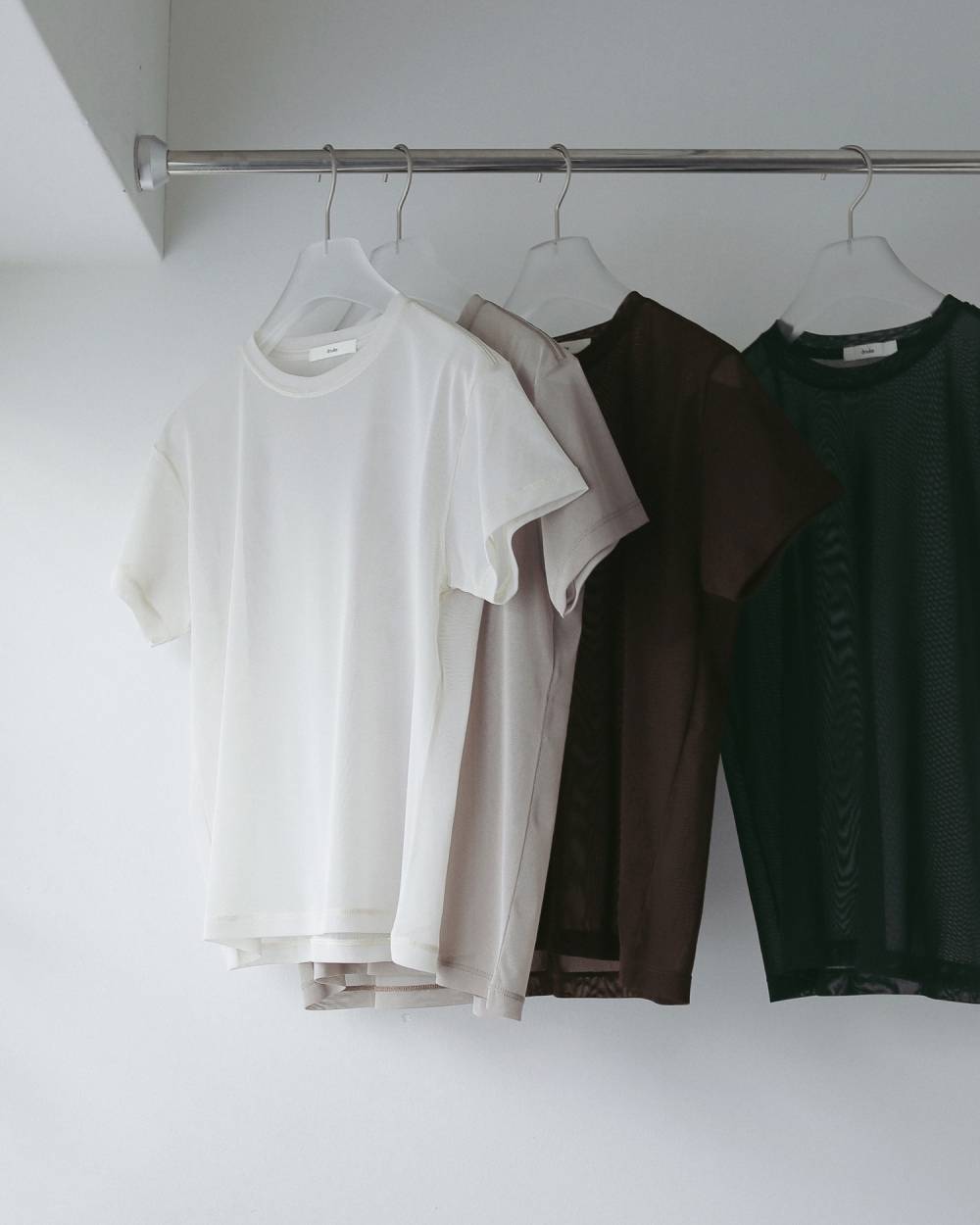 Sheer Tulle T-shirts Sheer Tulle T-shirts,シアー チュール Tシャツ,62710625,トップス,Tシャツ,カットソー,コンパクト,半袖,シアー,透け感,ànuke,アンヌーク,lifes,ライフズ,27ss