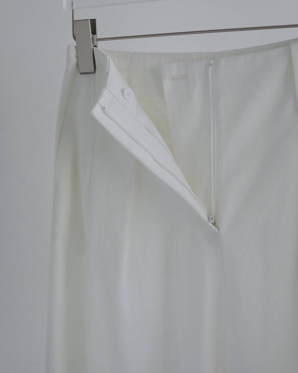 Tuck Bermuda Pants Tuck Bermuda Pants,タック バミューダ パンツ,62710705,ボトム,パンツ,バミューダパンツ,ànuke,アンヌーク,lifes,ライフズ,27ss