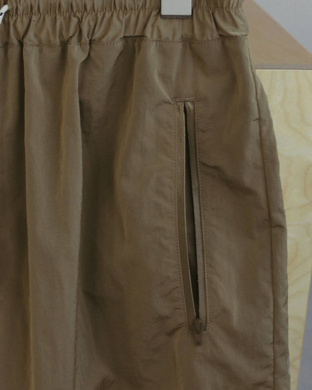 Nylon Half Pants Nylon Half Pants,ナイロン ハーフ パンツ,62710706,パンツ,PT,ボトム,ハーフパンツ,短パン,ショーパン,ショートパンツ,撥水加工,ナイロン,ànuke,アンヌーク,lifes,ライフズ,27ss