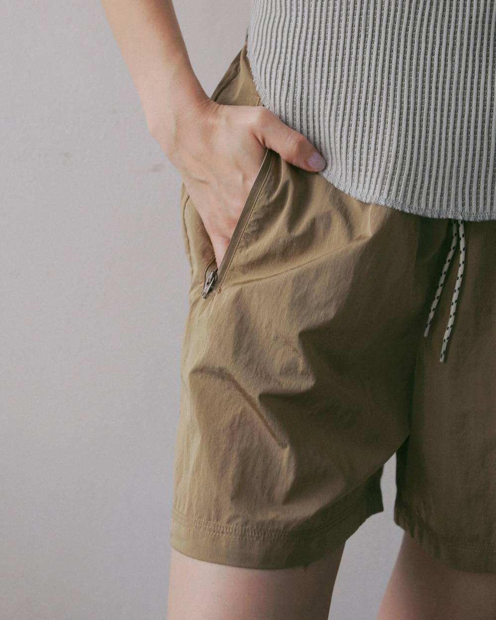 Nylon Half Pants Nylon Half Pants,ナイロン ハーフ パンツ,62710706,パンツ,PT,ボトム,ハーフパンツ,短パン,ショーパン,ショートパンツ,撥水加工,ナイロン,ànuke,アンヌーク,lifes,ライフズ,27ss