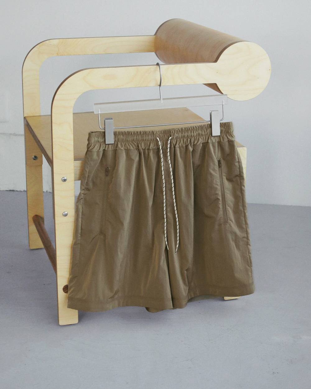 Nylon Half Pants Nylon Half Pants,ナイロン ハーフ パンツ,62710706,パンツ,PT,ボトム,ハーフパンツ,短パン,ショーパン,ショートパンツ,撥水加工,ナイロン,ànuke,アンヌーク,lifes,ライフズ,27ss