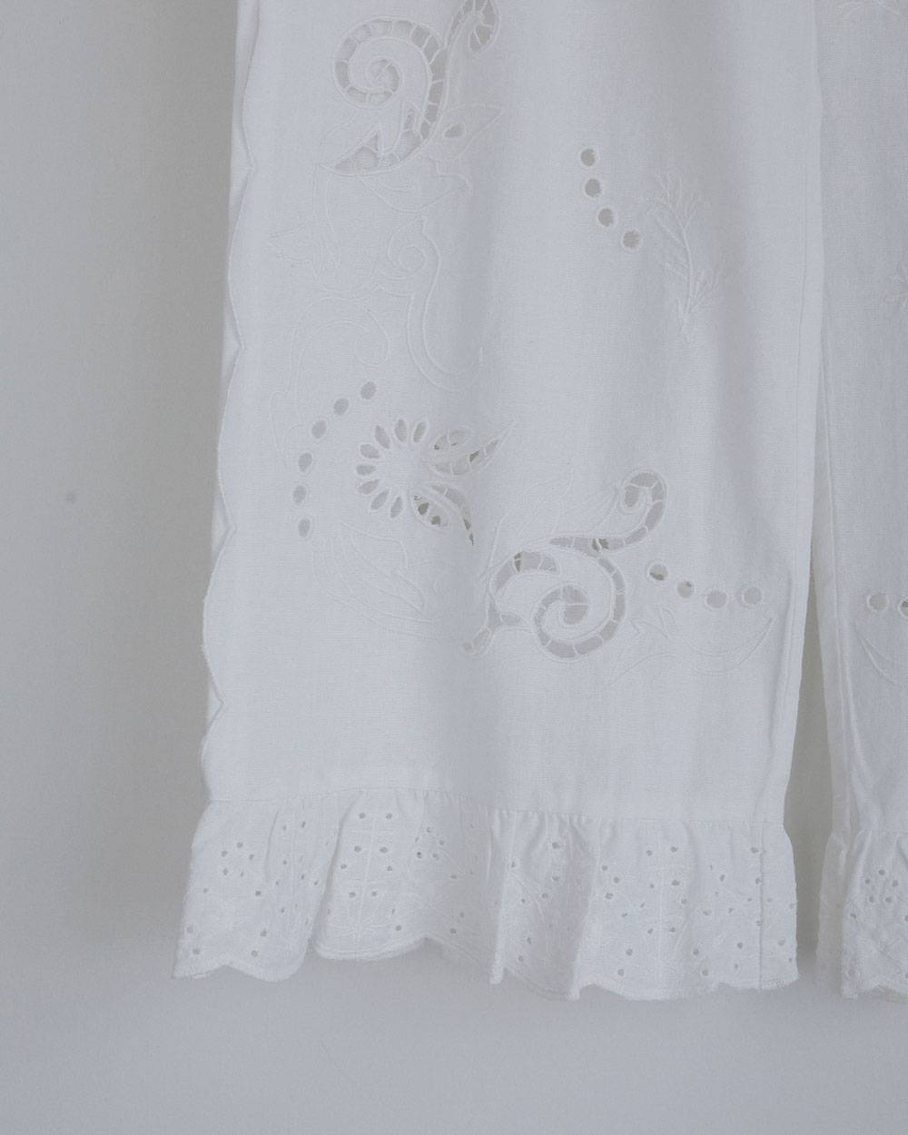 Cutwork Lace Pants Cutwork Lace Pants,カットワーク レース パンツ,62710707,ボトム,パンツ,インド製,レース,刺繍,ワイドパンツ,ànuke,アンヌーク,lifes,ライフズ,27ss