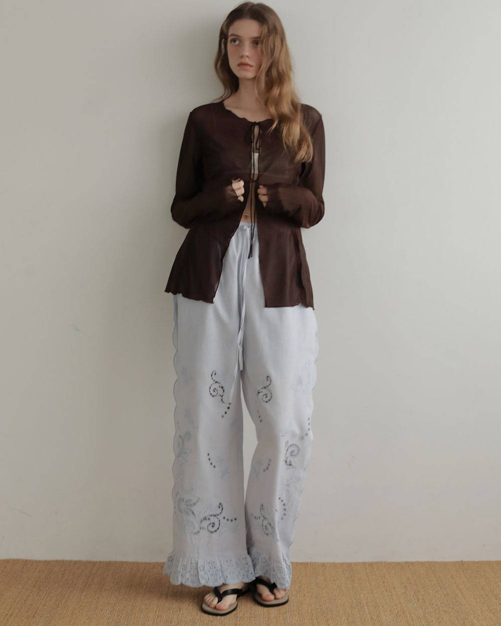 Cutwork Lace Pants Cutwork Lace Pants,カットワーク レース パンツ,62710707,ボトム,パンツ,インド製,レース,刺繍,ワイドパンツ,ànuke,アンヌーク,lifes,ライフズ,27ss