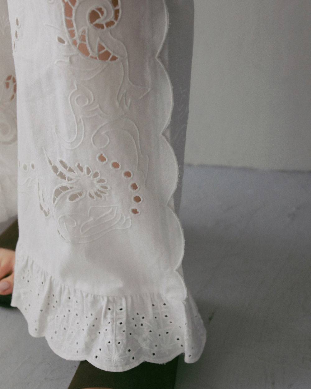 Cutwork Lace Pants Cutwork Lace Pants,カットワーク レース パンツ,62710707,ボトム,パンツ,インド製,レース,刺繍,ワイドパンツ,ànuke,アンヌーク,lifes,ライフズ,27ss