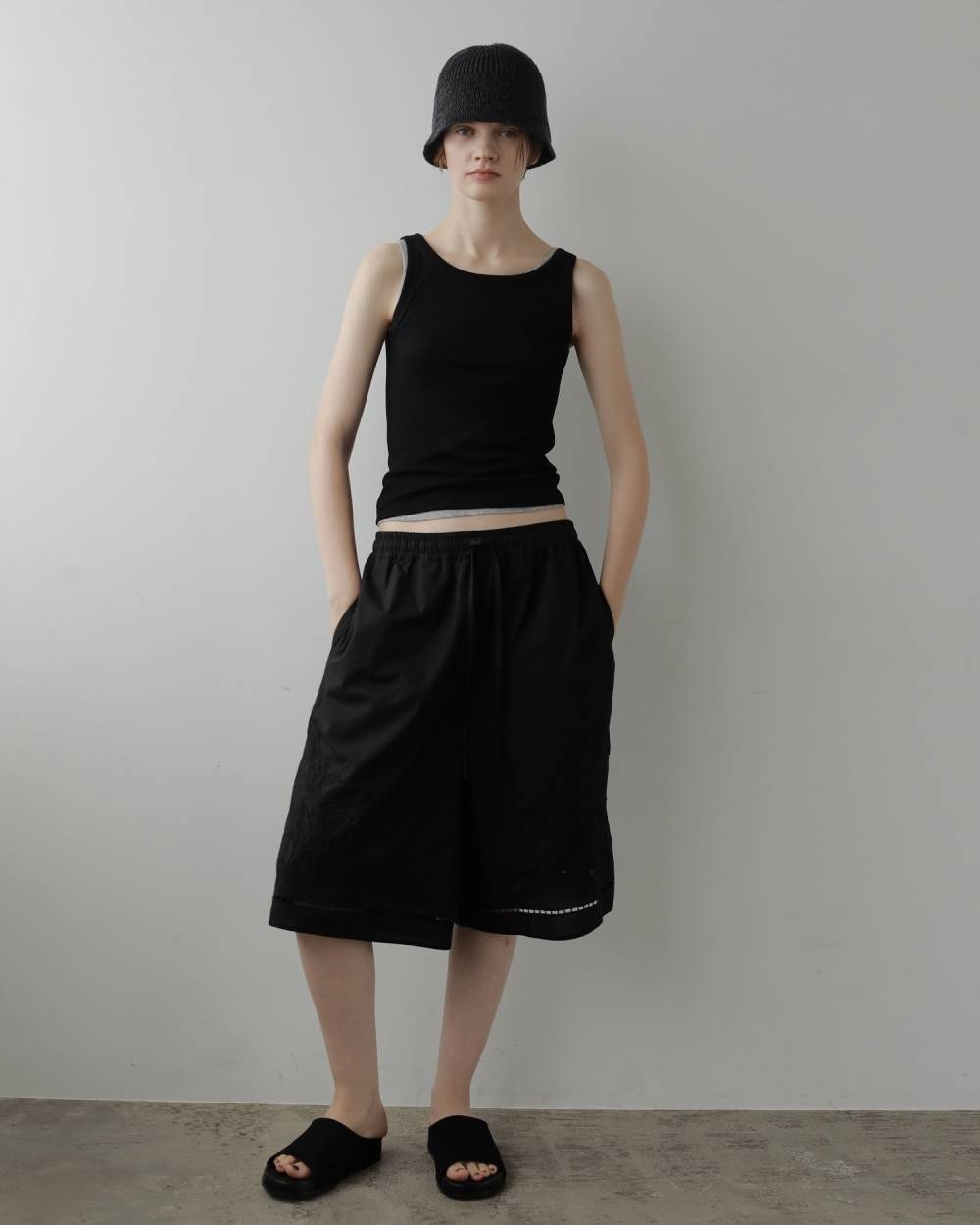 Embroidery Half Pants Embroidery Half Pants,エンブロイダリー ハーフ パンツ,62710715,ボトム,パンツ,ハーフパンツ,半パン,短パン,ショートパンツ,インド製,刺繍,ànuke,アンヌーク,lifes,ライフズ,27ss