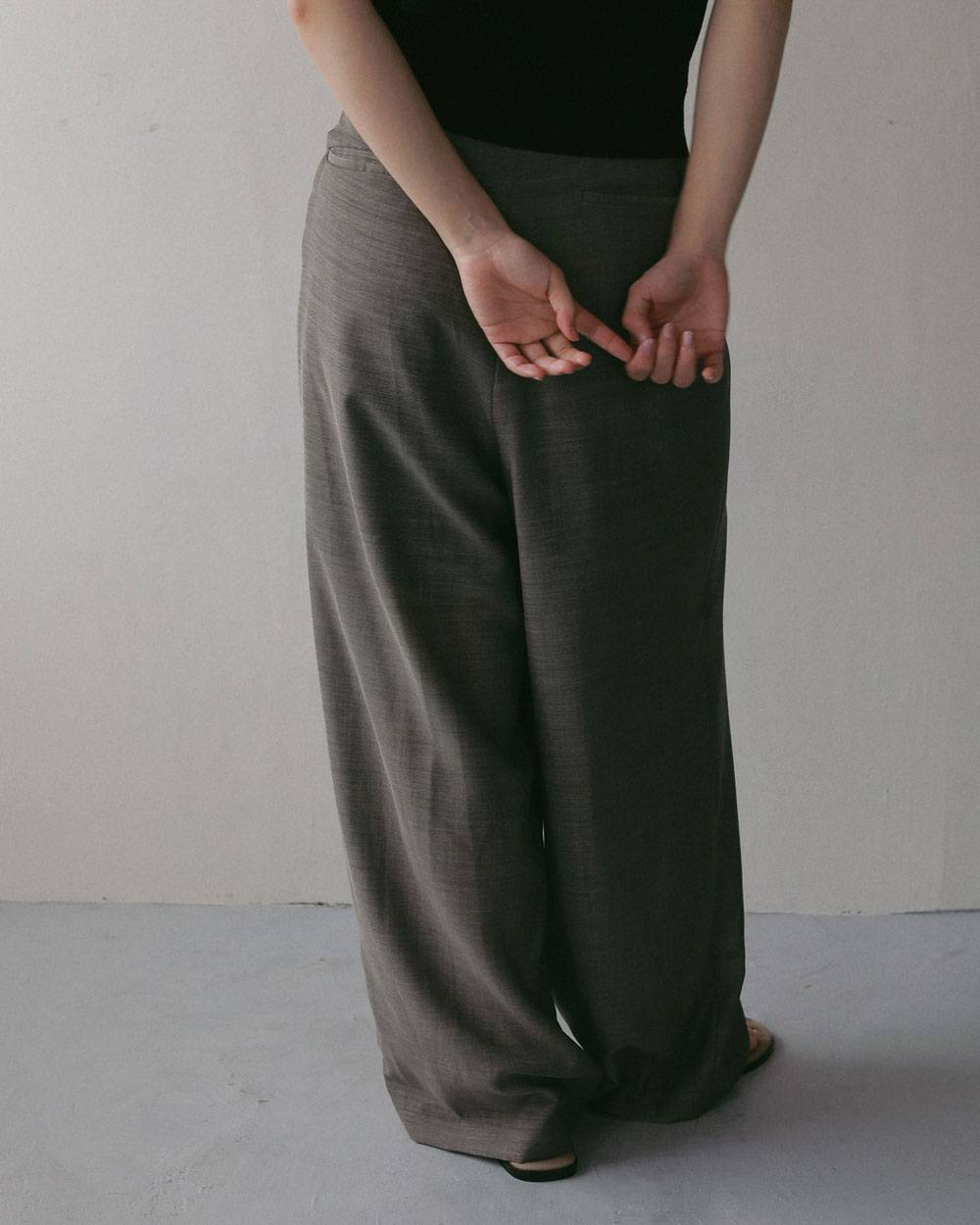 Woolchambray Tuck Pants Woolchambray Tuck Pants,ウールシャンブレー タック パンツ,62710717,ボトム,パンツ,ワイドパンツ,ウール,ànuke,アンヌーク,lifes,ライフズ,27ss
