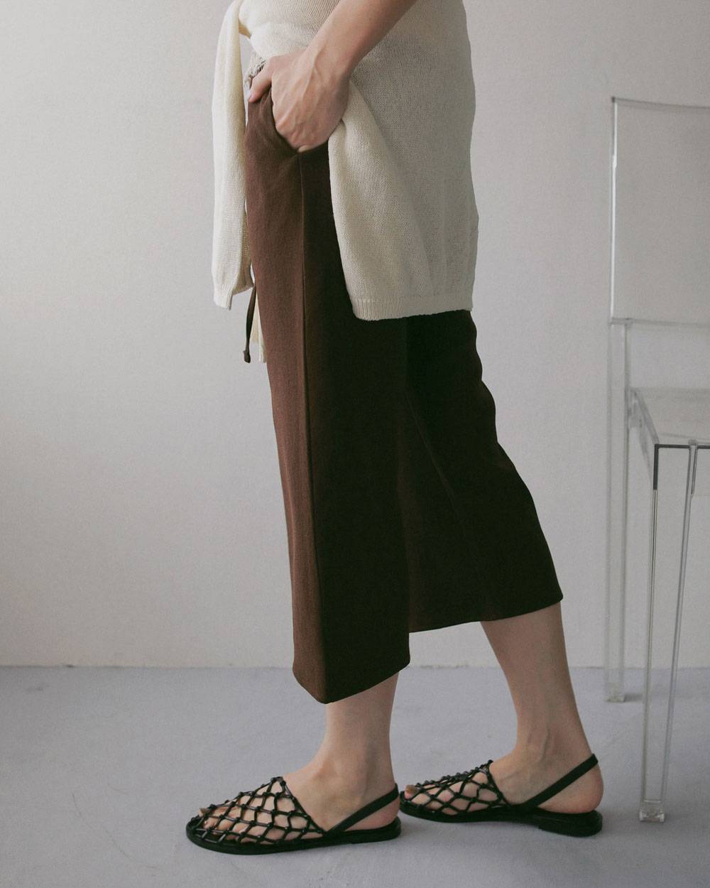Back Satin Capripants Back Satin Capripants(バック サテン カプリパンツ)です。62710718,ボトム,パンツ,ànuke,アンヌーク,lifes,ライフズ,27ss