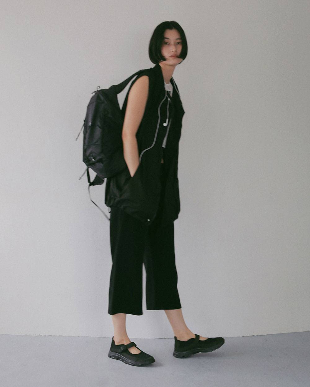 Back Satin Capripants Back Satin Capripants(バック サテン カプリパンツ)です。62710718,ボトム,パンツ,ànuke,アンヌーク,lifes,ライフズ,27ss