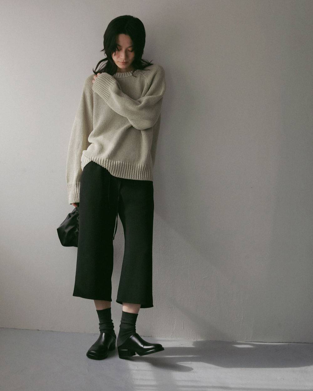 Back Satin Capripants Back Satin Capripants(バック サテン カプリパンツ)です。62710718,ボトム,パンツ,ànuke,アンヌーク,lifes,ライフズ,27ss